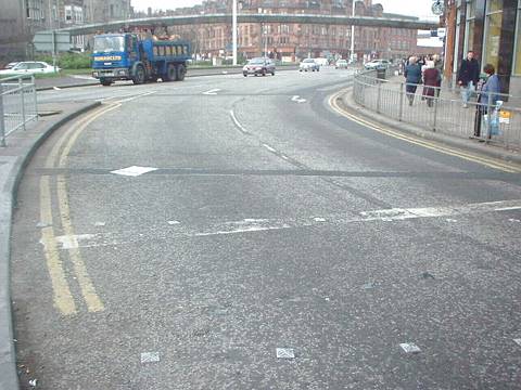 The crossing has moved but the stop line has not!